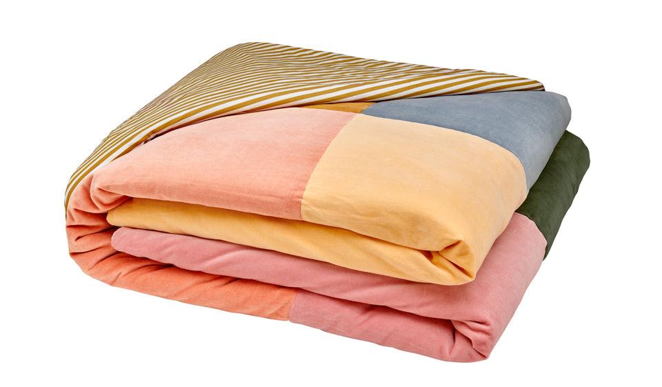 WINTER HEIRLOOM VELVET COT BEDSPREAD CASTLE