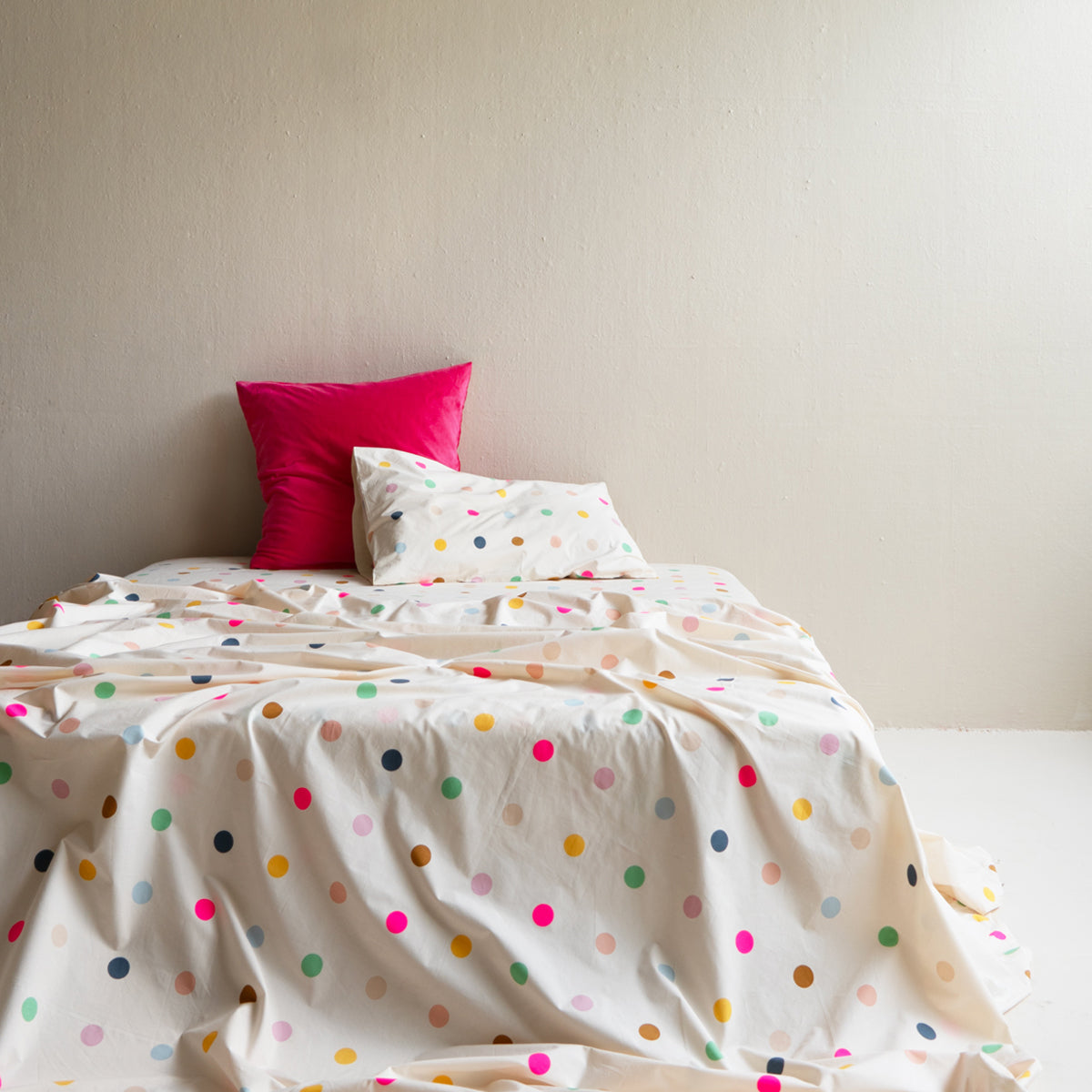 CONFETTI EURO BED