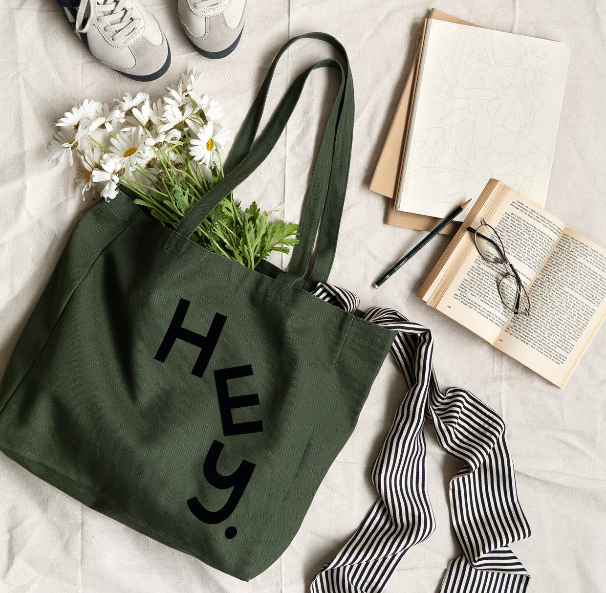 HEY TOTE BAG