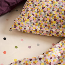 PARTY RANDOM SPOT COT FITTED SHEET