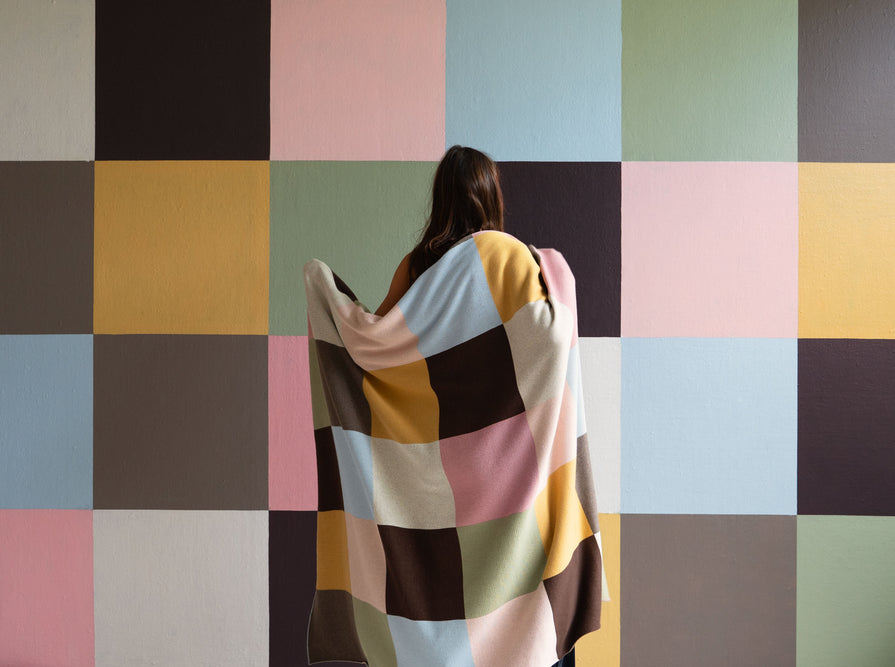 Castle-AW26-Marshmallow-Throw-HOMEPAGE