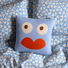 FUNNY FACE KNIT CUSHION