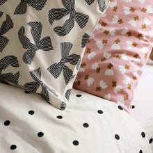 BLACK RANDOM SPOT FITTED SHEET