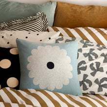 BLACK RANDOM SPOT PILLOWCASE