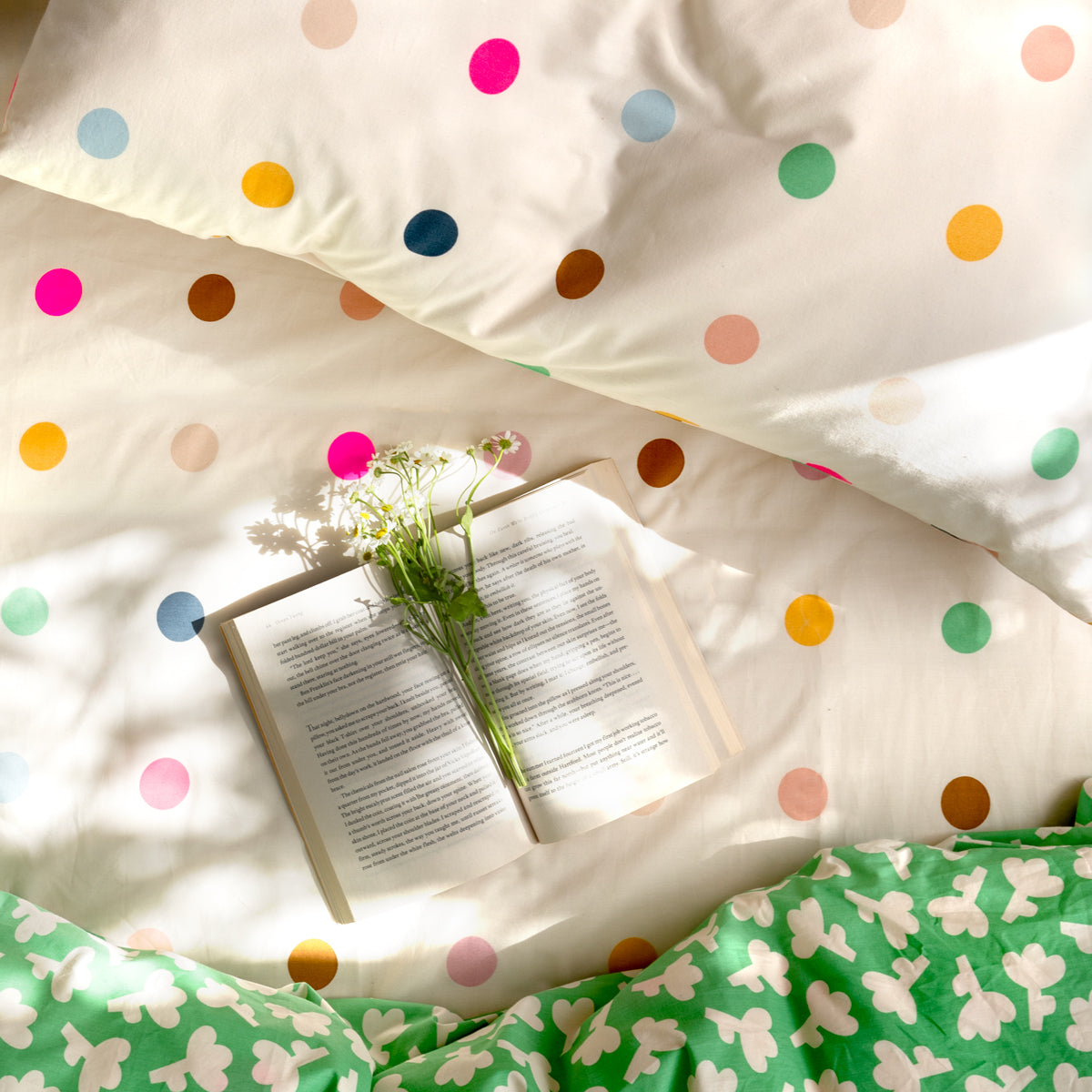 CONFETTI SPOT PILLOWCASE CASTLE