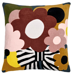 RIBBON GARDEN CUSHION BY CASTLE