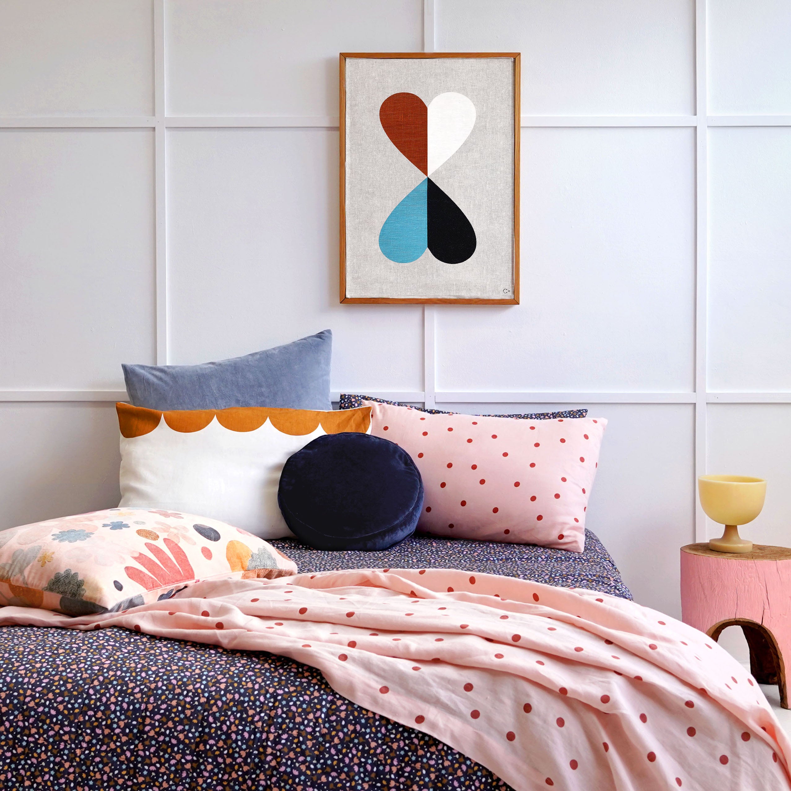 BLUSH LINEN SPOT PILLOWCASE CASTLE