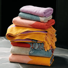 MILKY HAND TOWEL