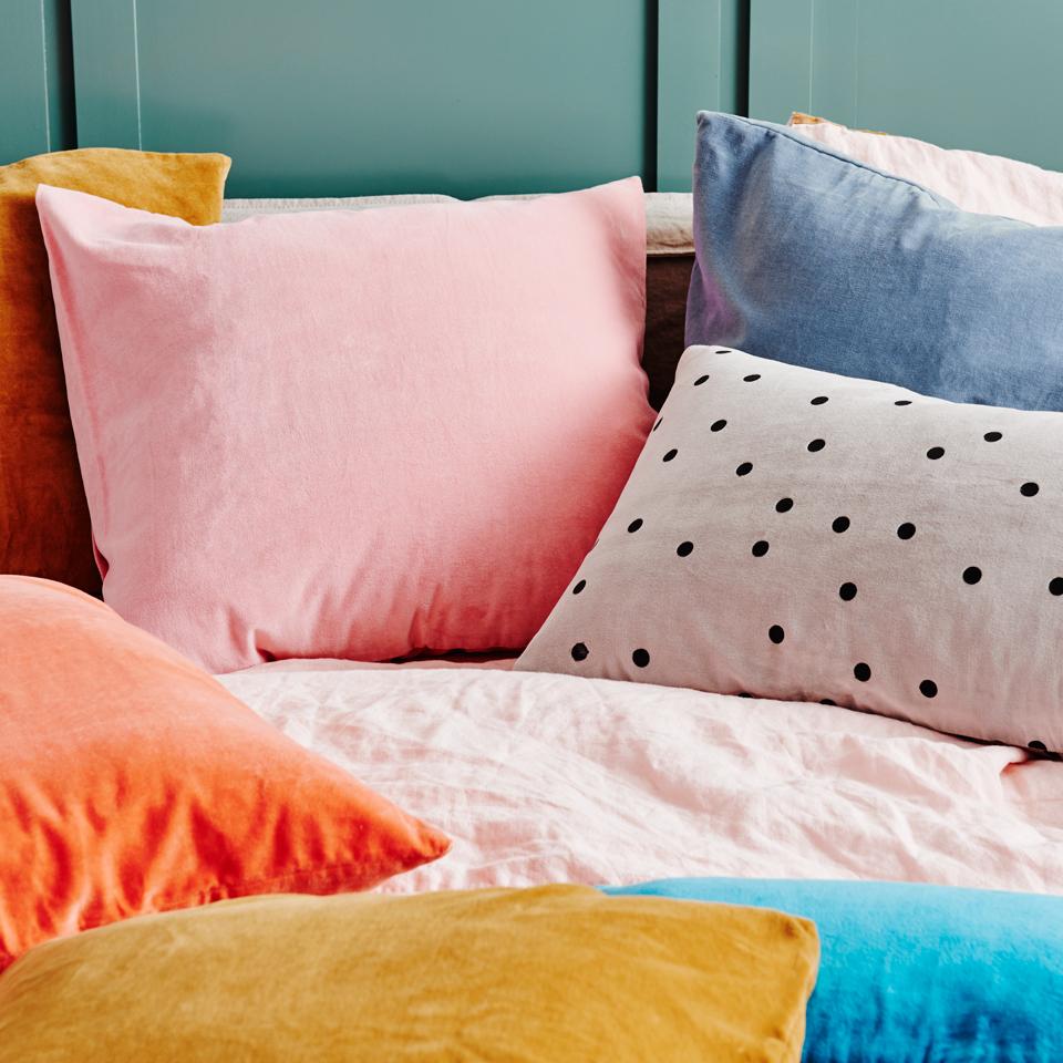 BABY PINK VELVET EUROPEAN PILLOWCASE CASTLE